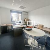 Activités A LOUER - CHASSIEU - 1 600 m² Activités A LOUER - CHASSIEU - 1 600 m²