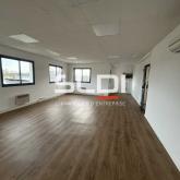 Bureaux A LOUER - CHASSIEU - 85 m²