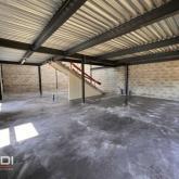 Locaux d'activités A LOUER - SAINT ANDRE DE CORCY - 445 m² Locaux d'activités A LOUER - SAINT ANDRE DE CORCY - 445 m²