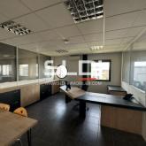 Locaux d'activités A VENDRE - DAGNEUX - 685 m²