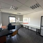 Locaux d'activités A VENDRE - DAGNEUX - 685 m²