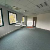 Bureaux A LOUER - CHARBONNIERES LES BAINS - 190 m²