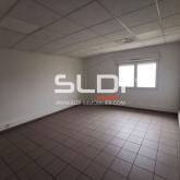 Bureaux A LOUER - SAINT PIERRE DE CHANDIEU - 140 m²