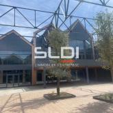 Commerces A VENDRE OU A LOUER - VENISSIEUX - 1 046 m²