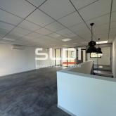 Locaux d'activités A VENDRE - SAINT LAURENT DE MURE - 150 m² Locaux d'activités A VENDRE - SAINT LAURENT DE MURE - 150 m²