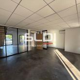 Locaux d'activités A VENDRE - SAINT LAURENT DE MURE - 150 m² Locaux d'activités A VENDRE - SAINT LAURENT DE MURE - 150 m²