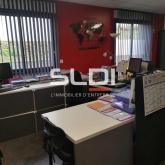Commerces A VENDRE - SAINT LAURENT DE MURE - 150 m²