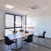 Locaux d'activités A LOUER - GENAS - 2 883 m²