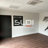 Locaux d'activités A VENDRE OU A LOUER - BOURGOIN JALLIEU - 234 m²