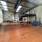 Locaux d'activités A LOUER - ARNAS - 550 m²