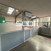 Locaux d'activités A LOUER - ARNAS - 550 m²