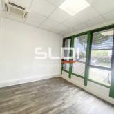 Bureaux A LOUER - BRON - 183 m²