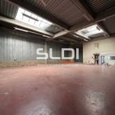 Locaux d'activités A LOUER - SAINT PRIEST - 370 m²
