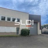 Locaux d'activités A LOUER - SAINT PRIEST - 370 m²