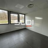 Locaux d'activités A LOUER - SAINT PRIEST - 1 760 m²