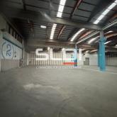 Locaux d'activités A LOUER - SAINT PRIEST - 1 760 m²