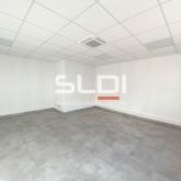 Locaux d'activités A LOUER - CHASSIEU - 2 106 m² Locaux d'activités A LOUER - CHASSIEU - 2 106 m²