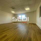 Locaux d'activités A LOUER - CHASSIEU - 2 106 m²