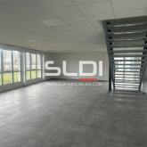 Locaux d'activités A VENDRE OU A LOUER - GENAY - 475 m² Locaux d'activités A VENDRE OU A LOUER - GENAY - 475 m²