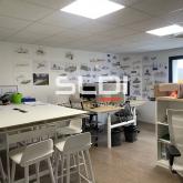 Activités A VENDRE - RILLIEUX LA PAPE - 850 m² Activités A VENDRE - RILLIEUX LA PAPE - 850 m²