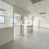Locaux d'activités A LOUER - CHASSIEU - 1 112 m² Locaux d'activités A LOUER - CHASSIEU - 1 112 m²