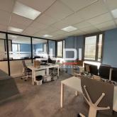 Bureaux A LOUER - LIMAS - 107 m² Bureaux A LOUER - LIMAS - 107 m²