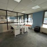 Bureaux A LOUER - LIMAS - 107 m² Bureaux A LOUER - LIMAS - 107 m²