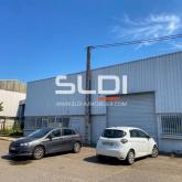 Locaux d'activités A LOUER - CHASSIEU - 380 m² Locaux d'activités A LOUER - CHASSIEU - 380 m²
