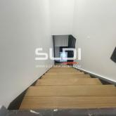 Locaux d'activités A VENDRE OU A LOUER - TREVOUX - 464 m² Locaux d'activités A VENDRE OU A LOUER - TREVOUX - 464 m²