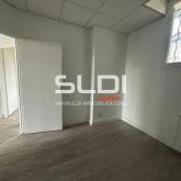 Commerces A VENDRE OU A LOUER - NEUVILLE SUR SAONE - 27 m²