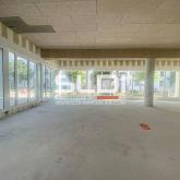 Commerces A VENDRE - LYON - 162 m²
