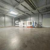 Locaux d'activités A LOUER - VOURLES - 870 m² Locaux d'activités A LOUER - VOURLES - 870 m²