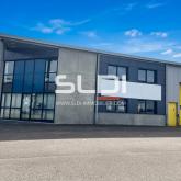 Locaux d'activités A LOUER - VAULX EN VELIN - 931 m² Locaux d'activités A LOUER - VAULX EN VELIN - 931 m²