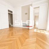 Bureaux A VENDRE OU A LOUER - LYON - 82 m² Bureaux A VENDRE OU A LOUER - LYON - 82 m²