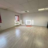 Locaux d'activités A LOUER - CHASSIEU - 328 m² Locaux d'activités A LOUER - CHASSIEU - 328 m²