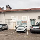 Locaux d'activités A LOUER - LYON - 335 m² Locaux d'activités A LOUER - LYON - 335 m²