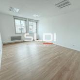 Bureaux A LOUER - VILLEURBANNE - 545 m² Bureaux A LOUER - VILLEURBANNE - 545 m²