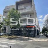 Commerces A VENDRE OU A LOUER - SATHONAY CAMP - 685 m²