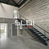 Locaux d'activités A LOUER - GENAS - 244 m²