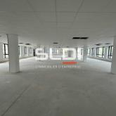 Bureaux A VENDRE OU A LOUER - VENISSIEUX - 700 m²