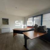 Locaux d'activités A LOUER - RILLIEUX LA PAPE - 170 m²