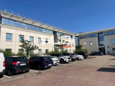Bureaux A LOUER - SAINT PRIEST - 623 m²