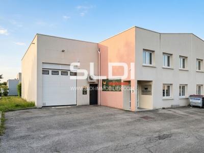 Locaux d'activités A LOUER - GENAS - 230 m²