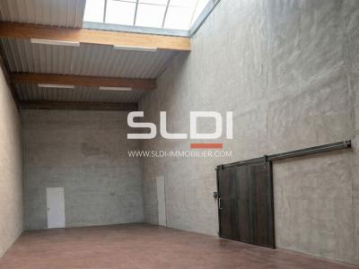 Locaux d'activités A LOUER - LA VERPILLIERE - 194 m²