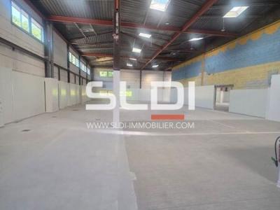 Locaux d'activités A LOUER - SAINT ETIENNE - 1 085 m²