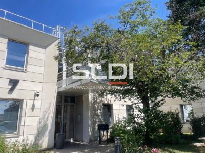 Bureaux A VENDRE - BRON - 793 m²