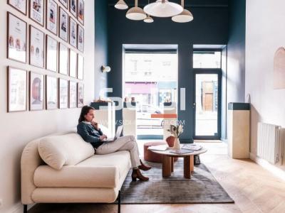 Commerces A VENDRE - LYON - 88 m²