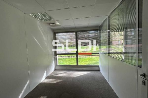 Bureaux A LOUER - ECULLY - 401 m²