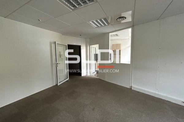 Bureaux A LOUER - ECULLY - 902 m²