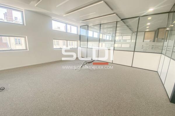 Bureaux A LOUER - LYON - 404 m²